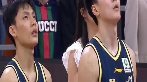 三战低迷！10投1中仅得5分4板2助，三分线外颗粒无收，正负值狂跌至-18